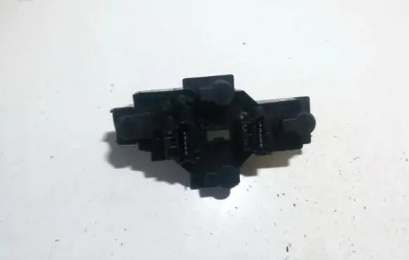 Renault Scenic II - Grand scenic II Tail light bulb cover holder