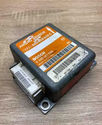 Audi A4 S4 B5 8D Airbag control unit/module 8A0959655C 0285001038