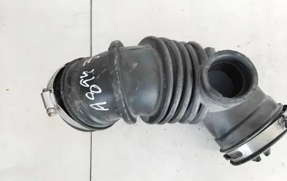 Dodge Journey Air intake hose/pipe 04891895