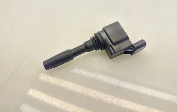 Volkswagen Golf VIII High voltage ignition coil 05E905110
