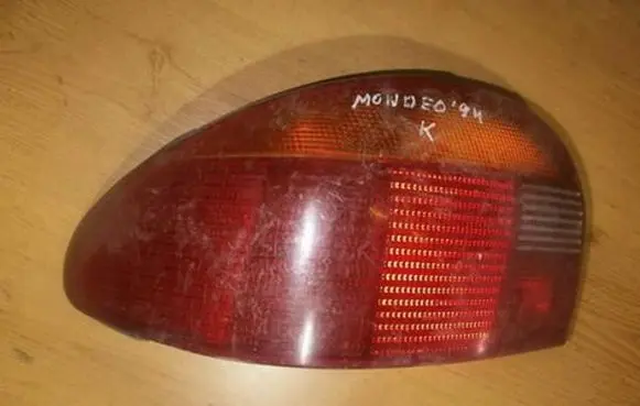 Ford Mondeo MK I Rear/tail lights 93bg13n004db