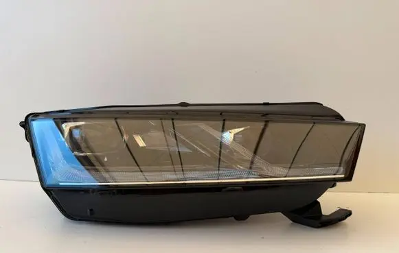 Skoda Octavia Mk4 Headlight/headlamp 5E4941016A