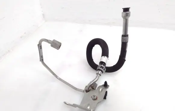 Porsche Panamera (971) Fuel line pipe 06M127503M 06M133989P