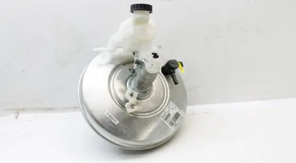 Opel Combo E Brake booster 9835769680