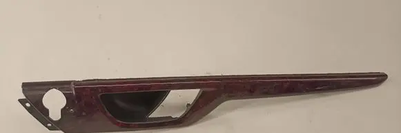 Volvo V70 Front door trim (molding) 8643499 6765