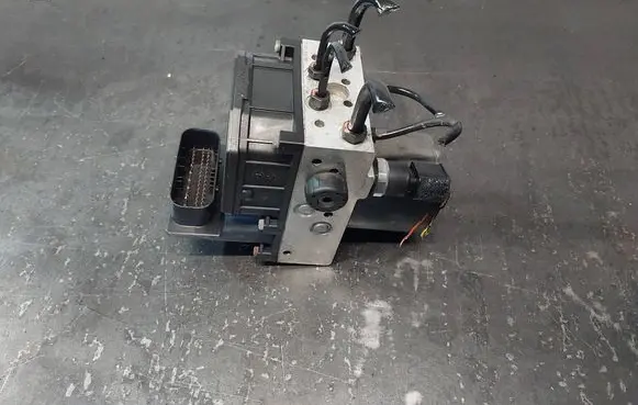 Audi A6 S6 C5 4B ABS Pump 4B0614517G 0265225124 0265950055
