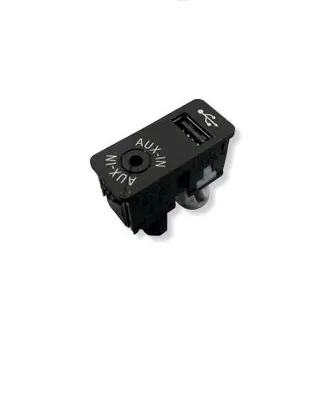 BMW 3 E90 E91 AUX in-socket connector 9229246 MD169593