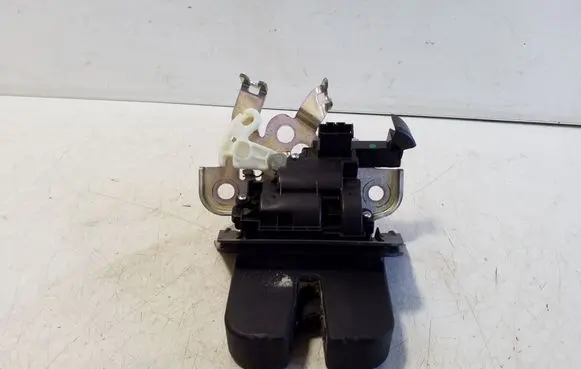 Tailgate/trunk/boot lock/catch/latch
