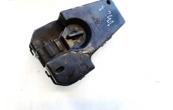 Seat Alhambra (Mk1) Tail light bulb cover holder 7m0945257a
