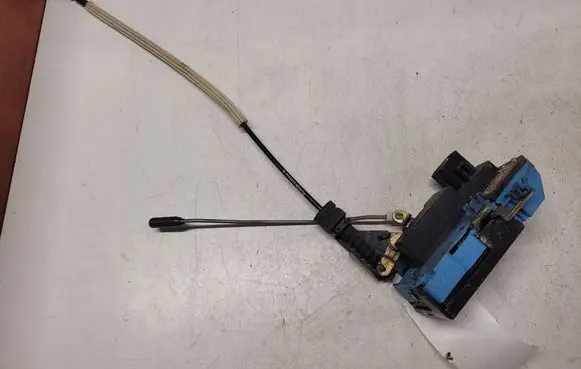 Volvo V70 Front door lock