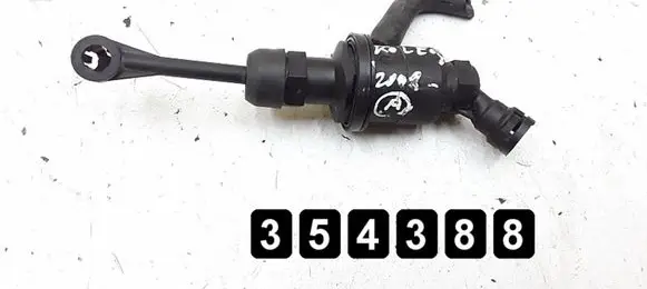 Renault Koleos I Clutch master cylinder
