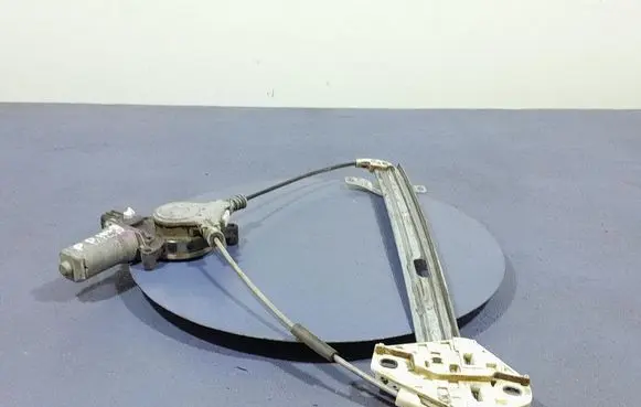 Honda Accord Front door window regulator with motor CM011270