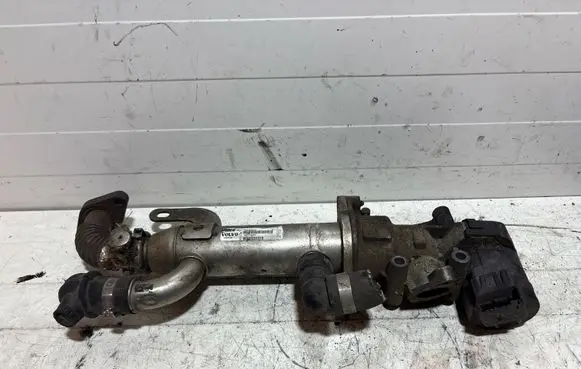 Volvo S60 EGR valve cooler 8653691 993062H H44GA