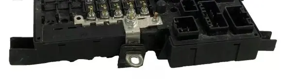 Volvo XC70 Fuse module 8678449 518823017