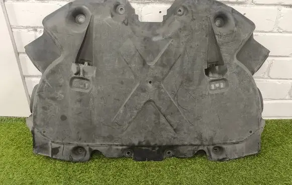 Mercedes-Benz S C217 Engine splash shield/under tray A2225240130