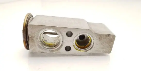Air conditioning (A/C) expansion valve