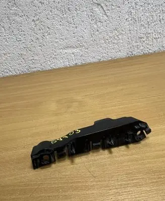 Land Rover Range Rover Sport L494 Front bumper mounting bracket DK6216F073BD D7703