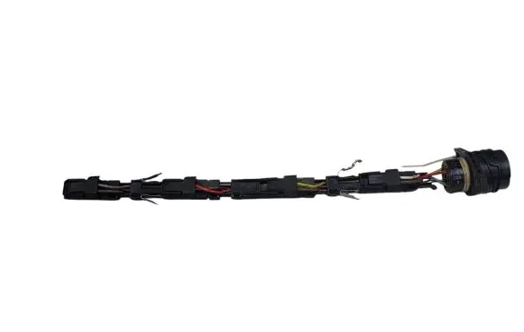Volkswagen Golf V Fuel injector wires 038971803