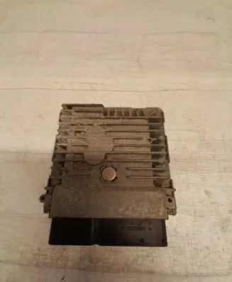 Volkswagen Golf VI Engine control unit/module 03L906023CE 5WP42821AA
