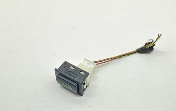 Tailgate opening switch