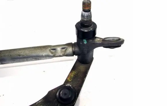 Peugeot 406 Front wiper linkage 