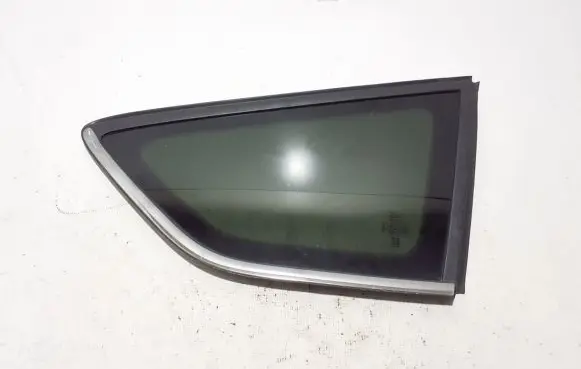 Ford Kuga II Rear side window 1787325