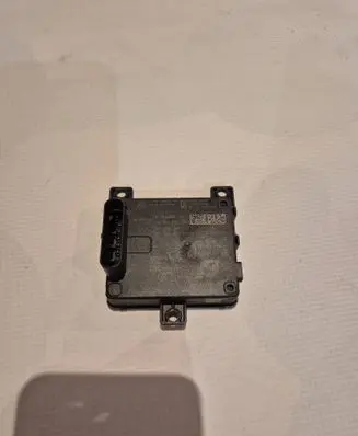Volkswagen Golf VIII Distronic sensor radar 5WA907572A 5WA907561