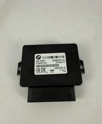 BMW 5 F10 F11 Hand brake control module 686327704 6863277
