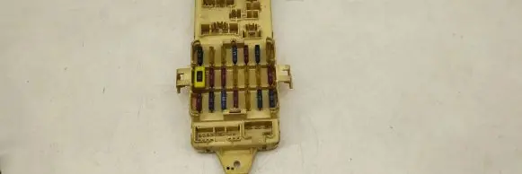 Subaru Legacy Fuse module