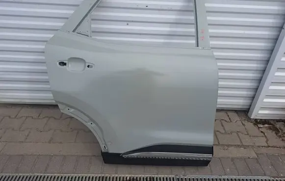 MG HS Rear door 10005124