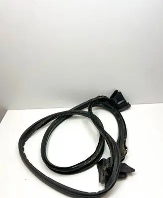 Mercedes-Benz SL R230 Trunk rubber seal (body) A2307500598 2307500598