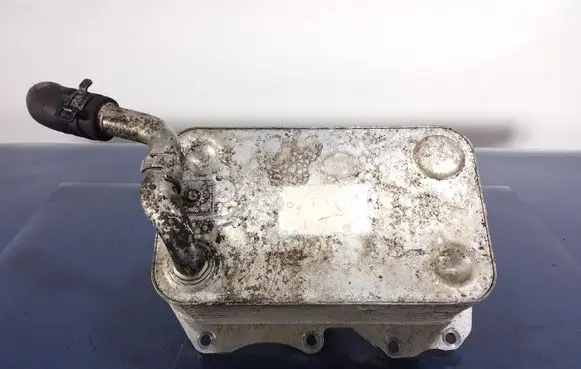 Audi A8 S8 D4 4H Engine oil radiator 