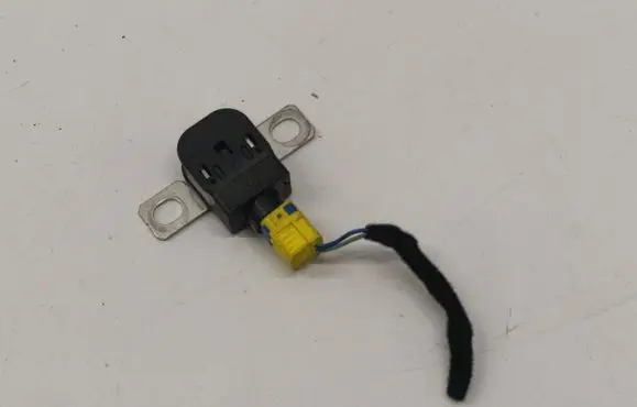 Alfa Romeo Stelvio Fuse B210975 B2109750900