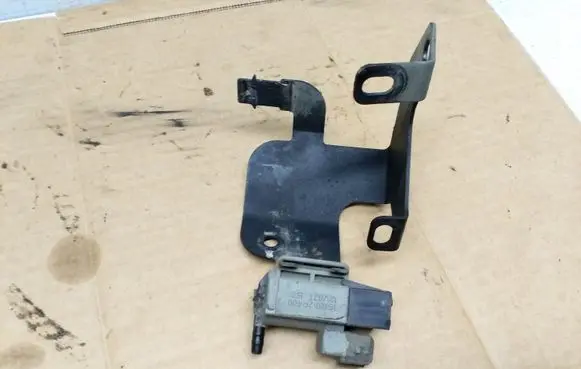 KIA Ceed Turbo solenoid valve 351202A400