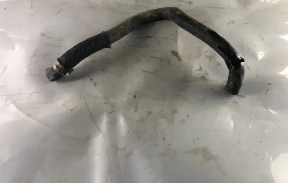 Toyota Auris 150 Engine coolant pipe/hose