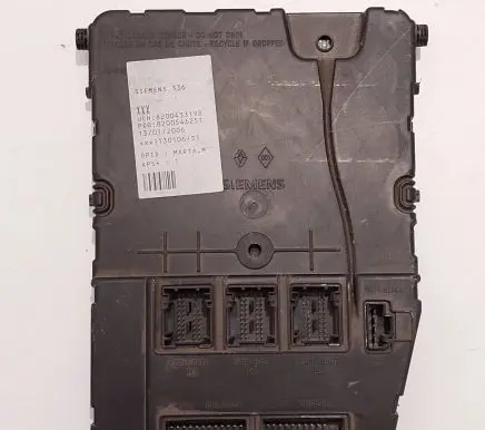 Renault Megane II Comfort/convenience module 8200433198 S118400260E 05301