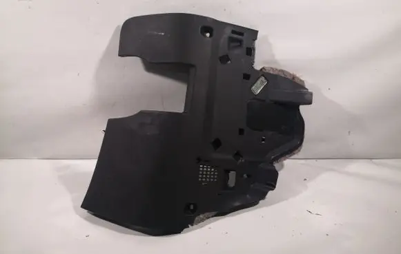 Dashboard lower bottom trim panel