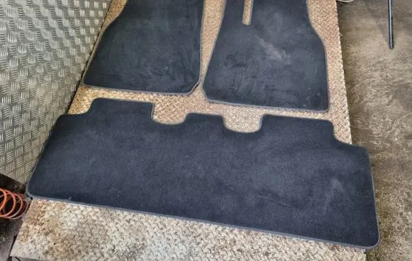 Tesla Model Y Car floor mat set 