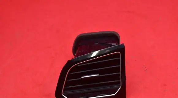 Volkswagen Golf VII Dashboard side air vent grill/cover trim 517819703A