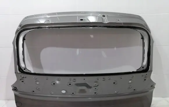 Hyundai Bayon Truck tailgate 