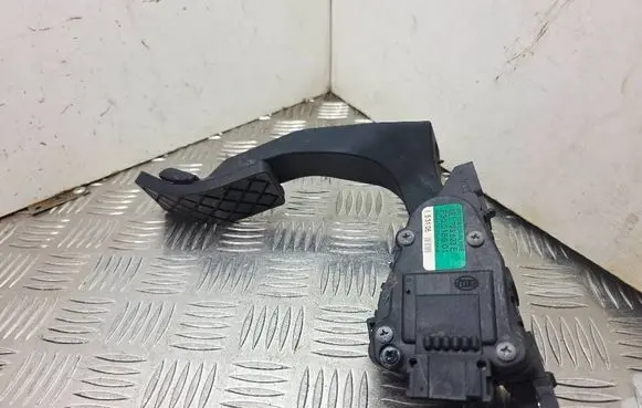 Audi A8 S8 D3 4E Accelerator throttle pedal 4E1723523E