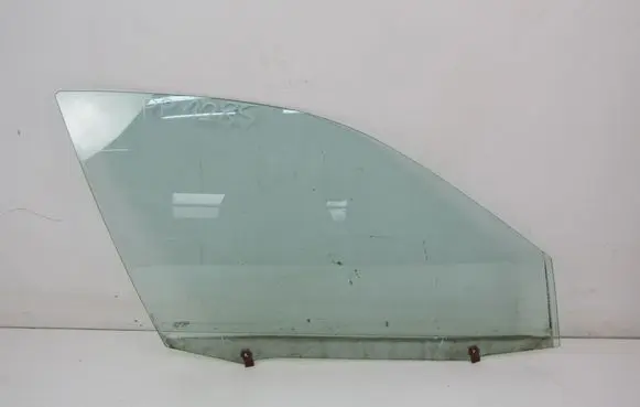 BMW 3 E46 Front door window glass four-door 