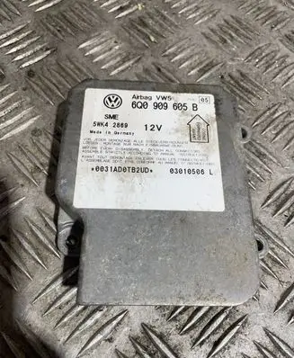 Volkswagen PASSAT B5.5 Airbag control unit/module 6Q0909605B 5WK42869 03010506