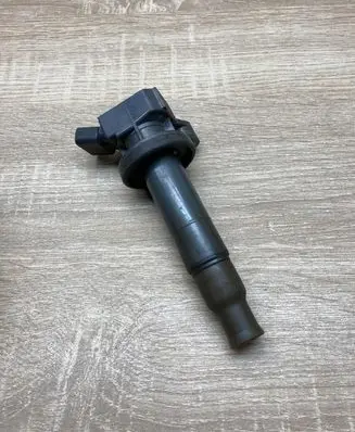 Toyota Avensis T250 High voltage ignition coil 9008019015