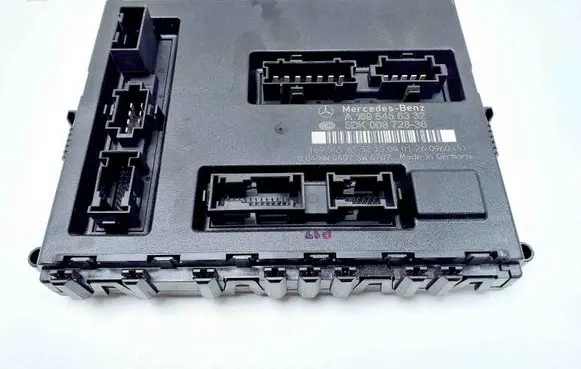 Mercedes-Benz B W245 Central body control module 5DK00872836 A1695456332