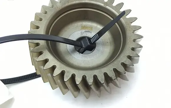 Mercedes-Benz E W212 Camshaft pulley/ VANOS A6510341212