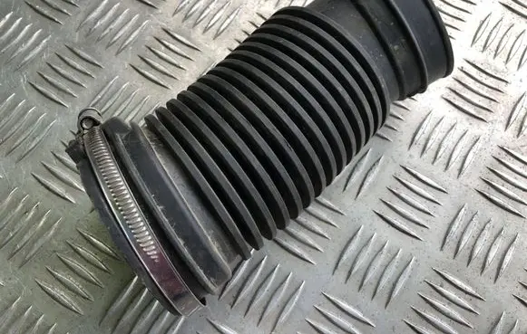 Citroen C5 Intercooler hose/pipe 9684878980