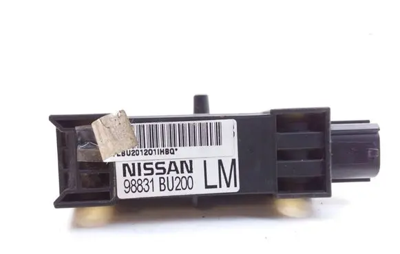 Nissan Almera Tino Airbag deployment crash/impact sensor 98831BU200