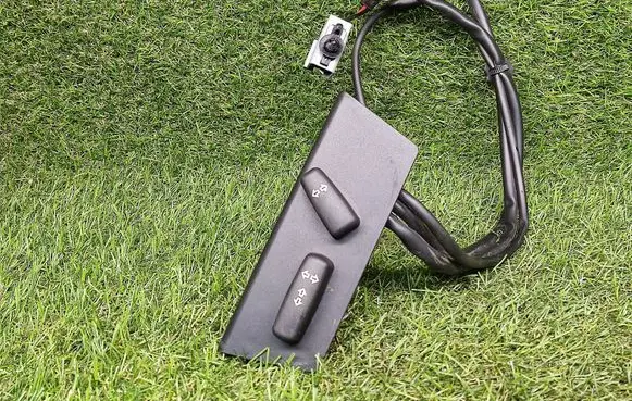 Land Rover Range Rover Sport L320 Seat control switch YUB500250PVJ YUB500250 366910