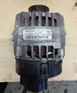 Fiat 500 Generator/alternator 51714791
